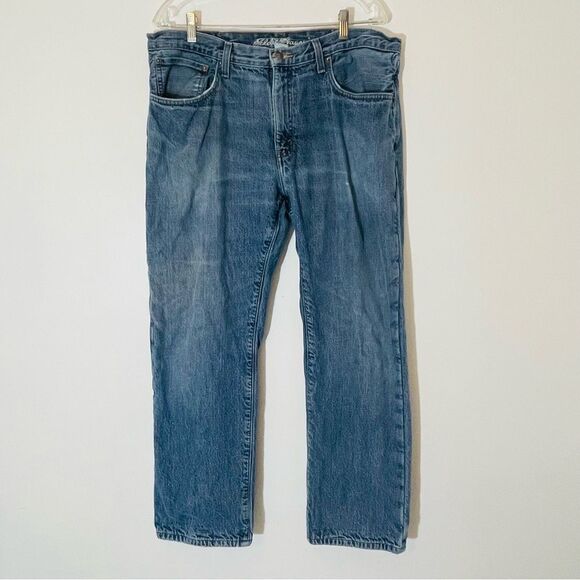 Eddie Bauer Red & Green Fleece Interior Straight Denim Jeans Size 38x30 - Picture 1 of 15